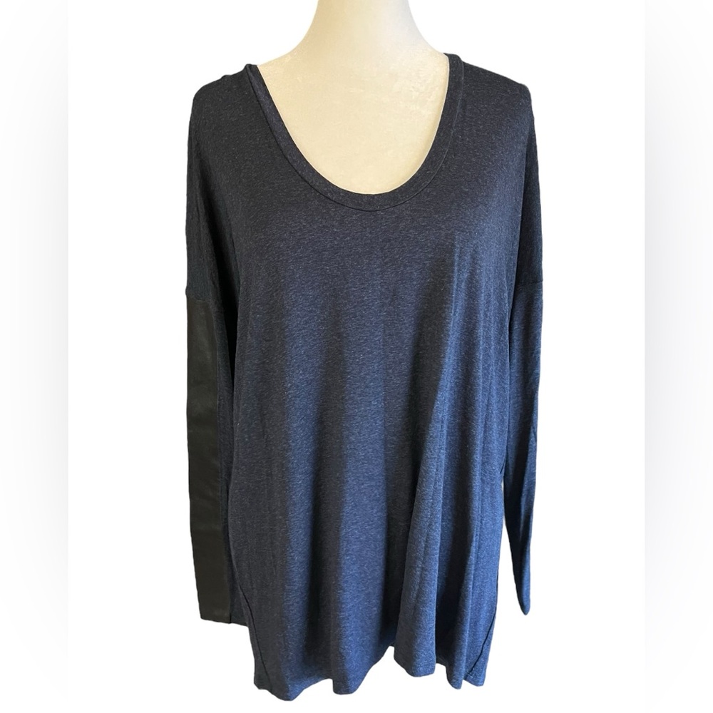 MASON by Michelle Mason Women’s Blouse Blue w Black Lambskin Accent Sleeves Sz P